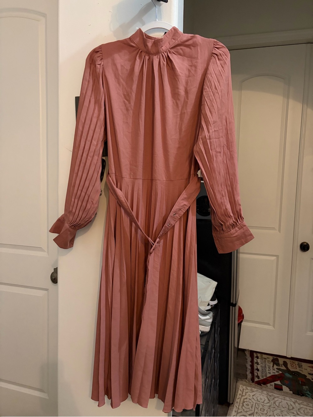 Boohoo Dusty Rose Long Sleeve Pleated Midi Dress